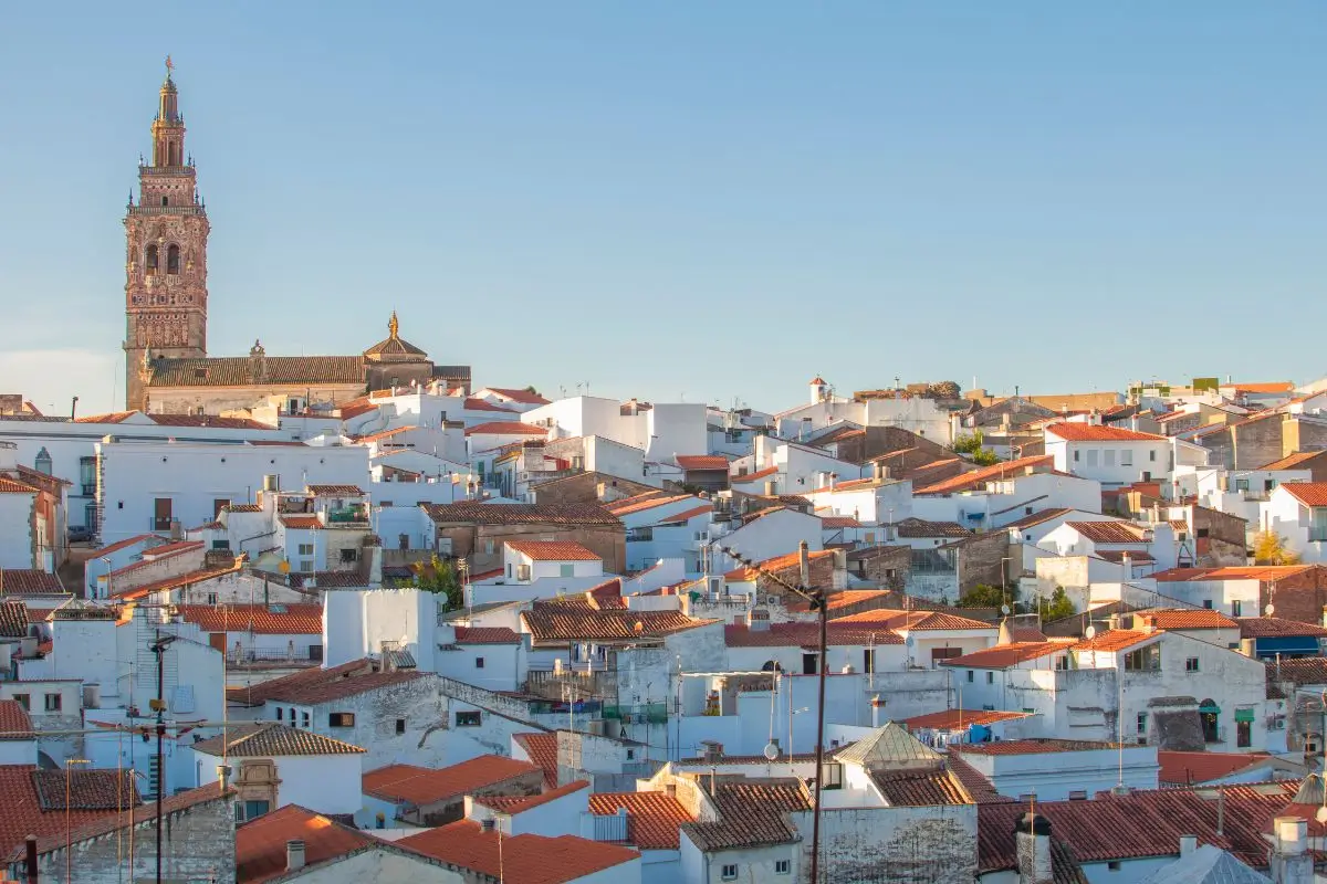 14 pueblos bonitos de Extremadura que debes visitar - jerez de los caballeros