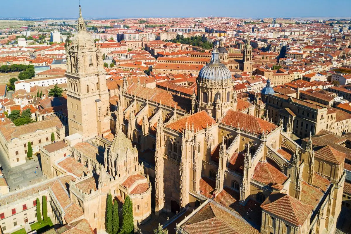 Monumentos de Salamanca catredal nueva y catedral vieja